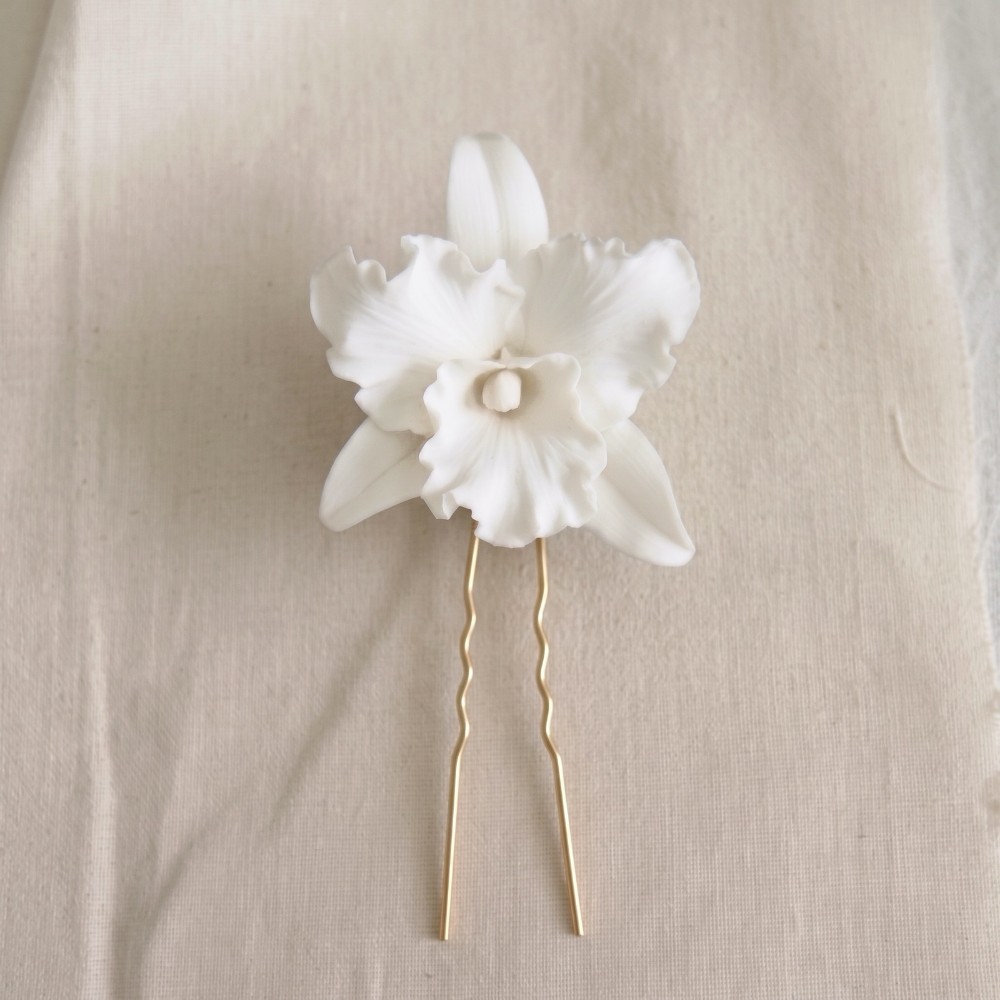 Ivory White cold porcelain cattleya orchid U-shape hair pin on a gold pin